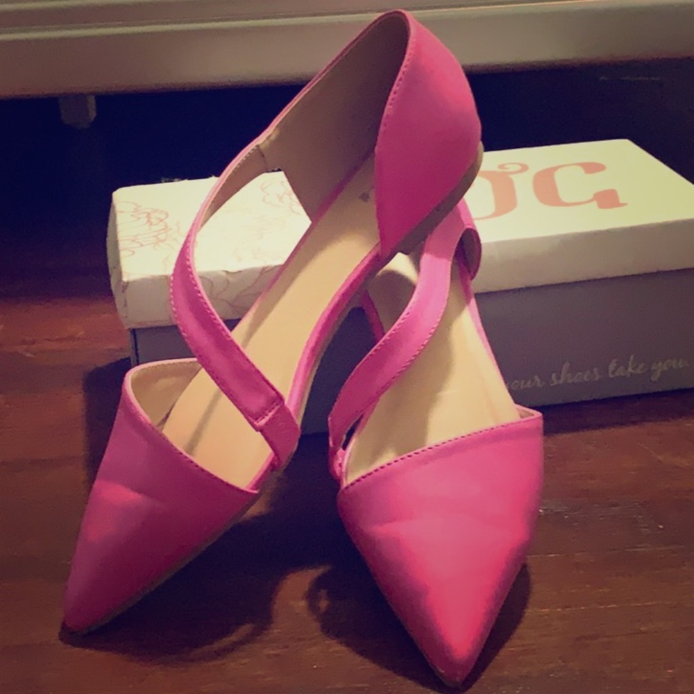 Pink flats
